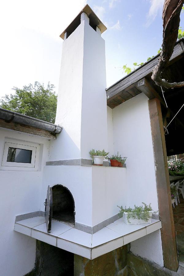 Хаджикольовата Къща Medven Exterior foto