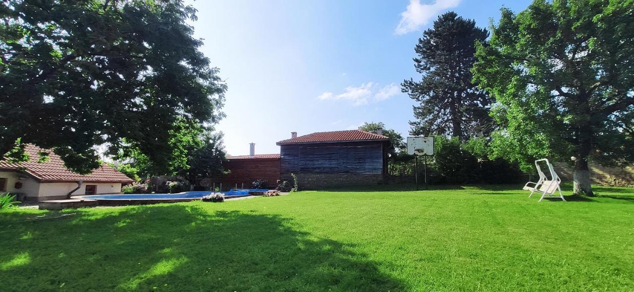 Хаджикольовата Къща Medven Exterior foto